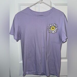 Chemistry Men’s Lilac Tee with Smiling Daisy